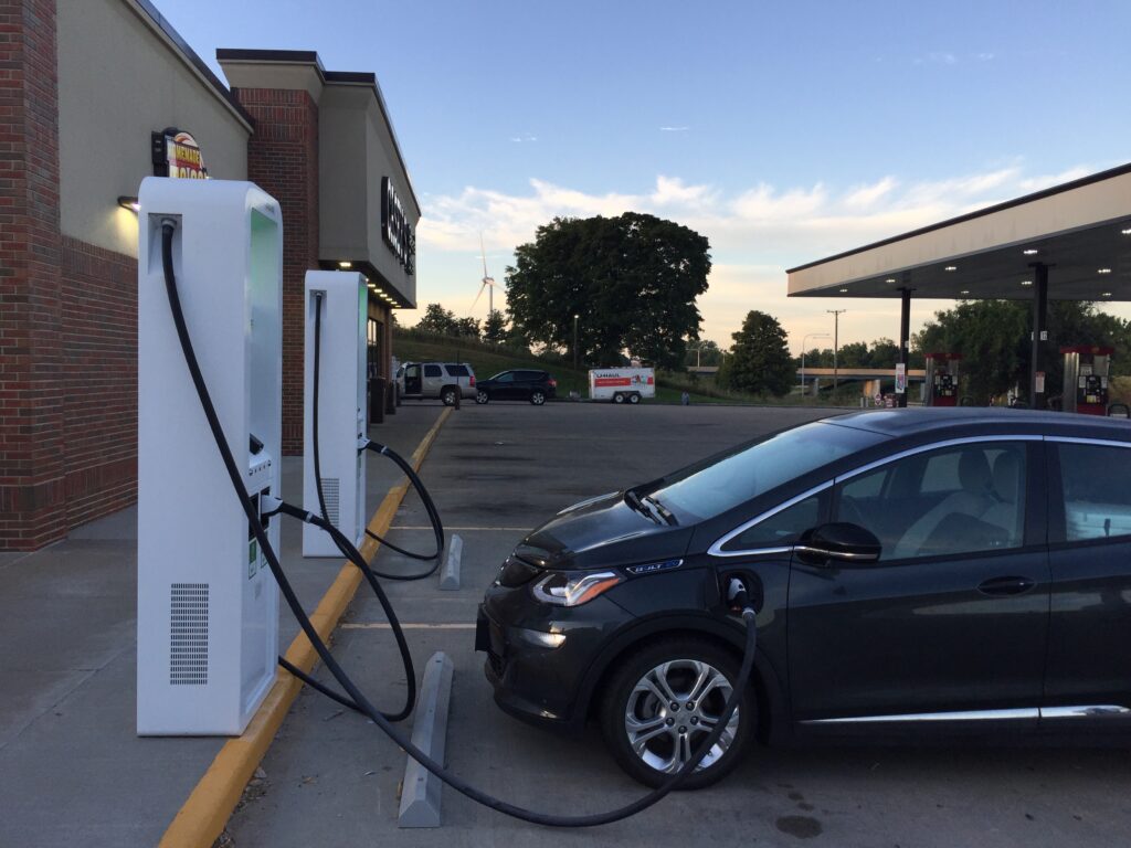 can you drive from sw colorado to michigan in a 2018 battery powered chevy bolt yes you can part i